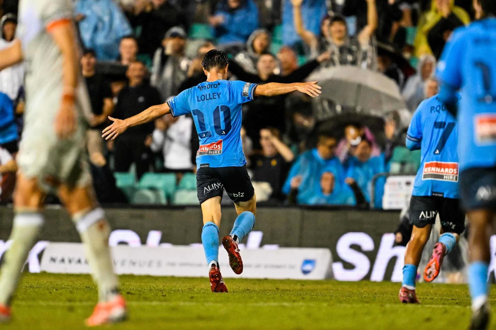 悉尼前锋洛雷:我已恢复健康,希望帮助球队止住颓势