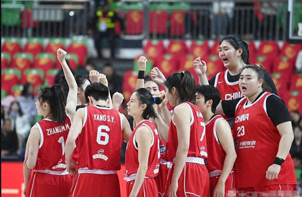 乐鱼平台-这4号位新人太拉胯？全场4中0+3失误，连罚球都不中，比张茹还差