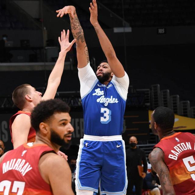 乐鱼官方网站-格林透露某超巨身材走样 戴维斯：只要能赢球就行